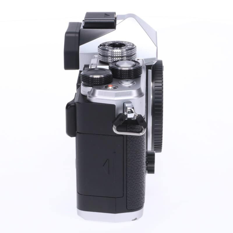 OM SYSTEM OM-3 ボディー シルバー