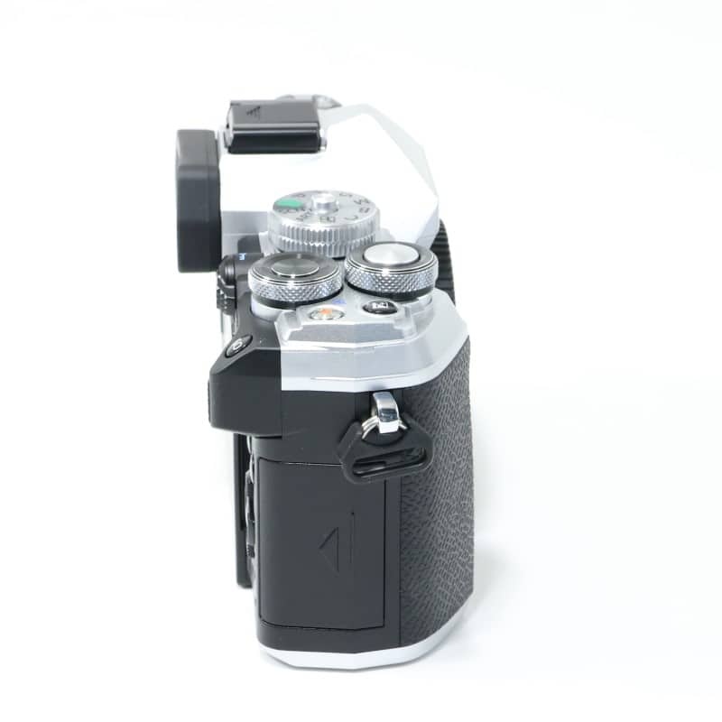 OM-D E-M5 Mark III ボディー シルバー