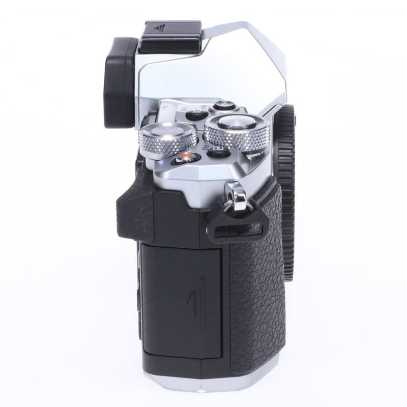 OM-D E-M5 Mark II ボディー シルバー