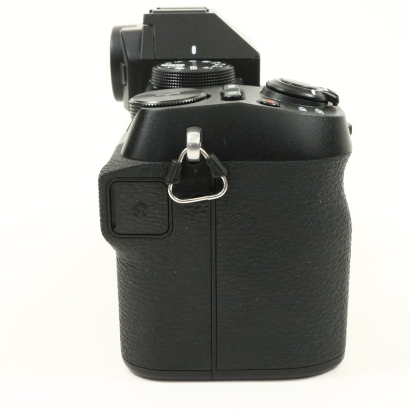 FUJIFILM X-S20 ボディ