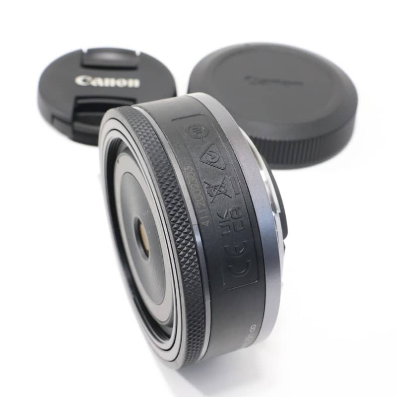 RF28mm F2.8 STM