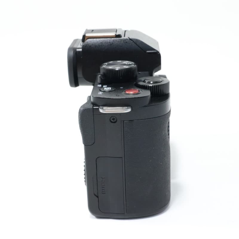 LUMIX G100D ボディ単体