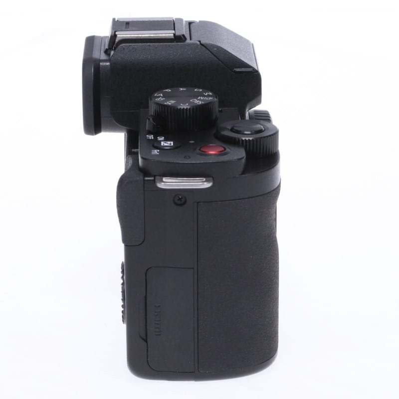 LUMIX G100D ボディ DC-G100D