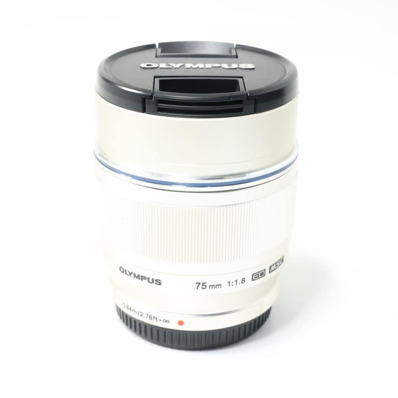 M.ZUIKO DIGITAL ED 75mm F1.8 シルバー