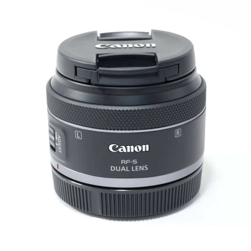 RF-S 7.8mm F4 STM DUAL