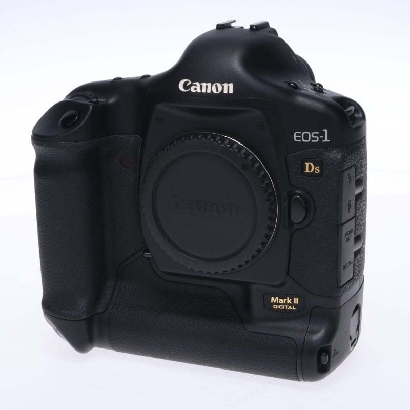 EOS-1Ds Mark II