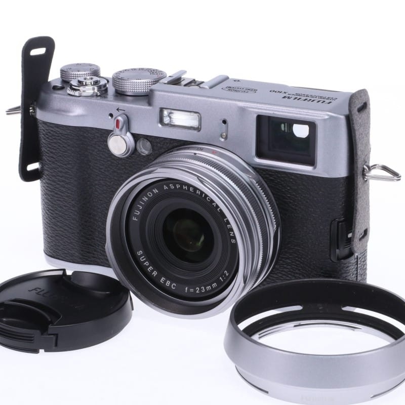 FinePix X100