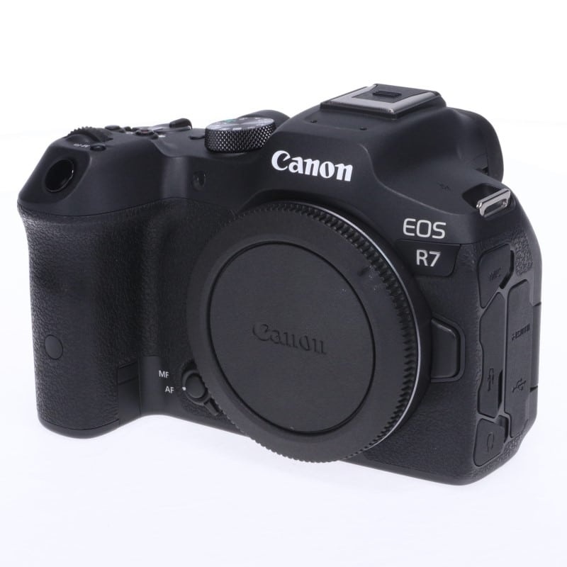 EOS R7 ボディー