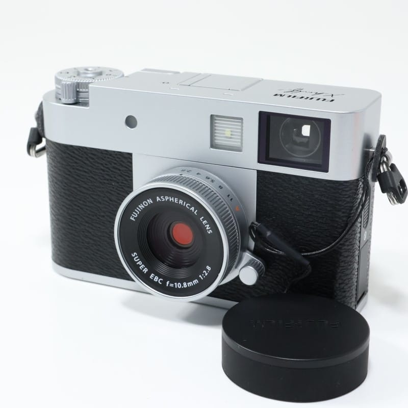 X half (FUJIFILM X-HF1) シルバー