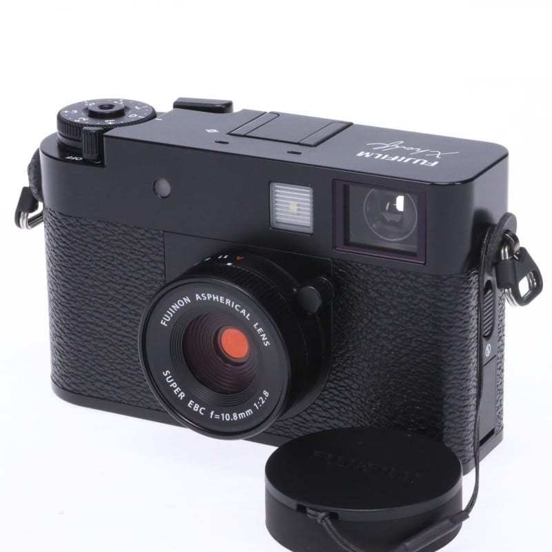 X half (FUJIFILM X-HF1) ブラック