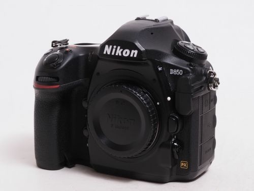 D850 ボディ 【中古】(B:954)