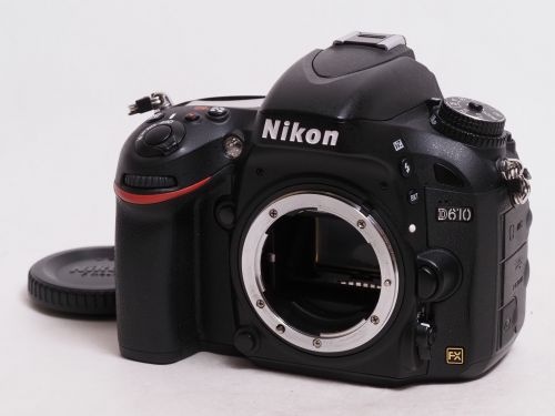 D610 ボディ 【中古】(B:829)