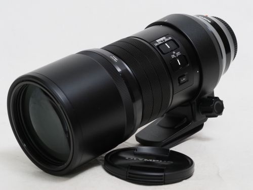 M.ZUIKO D ED 300mm F4 IS PRO 【中古】(L:554)