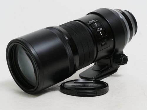 M.ZUIKO D 300mm F4 IS PRO 【中古】(L:767)