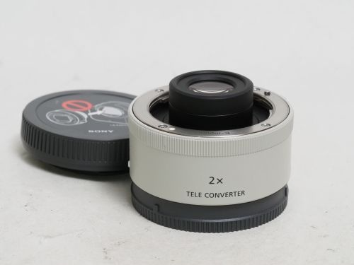  2X Teleconverter [SEL20TC] 【中古】(L:470)