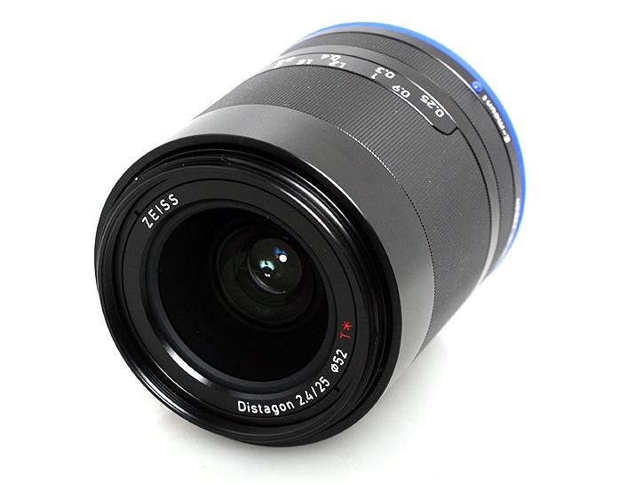 Loxia 25mm F2.4 ソニーEマウント用