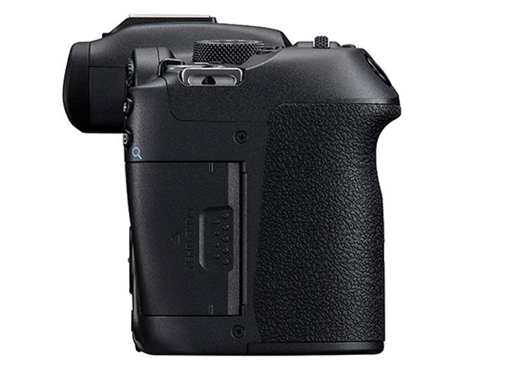 EOS R7ボディー 新品 