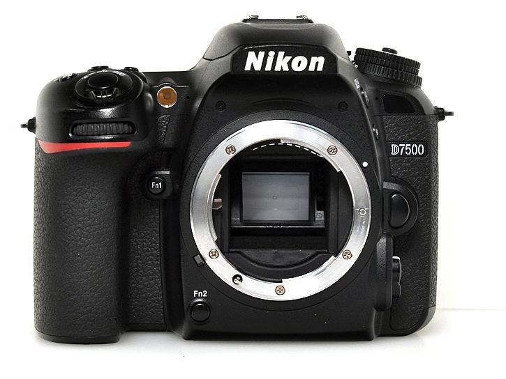 D7500ボディ