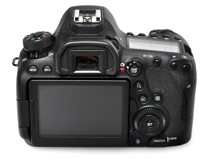 EOS 6D Mark II ボディ