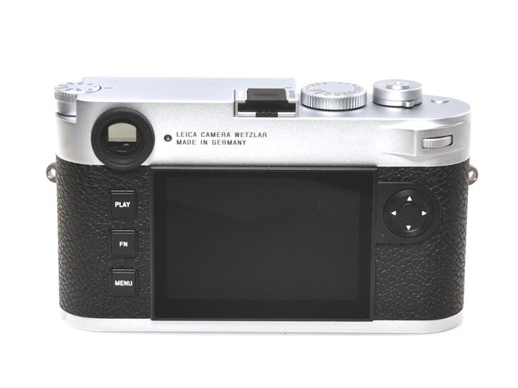 M11 シルバー