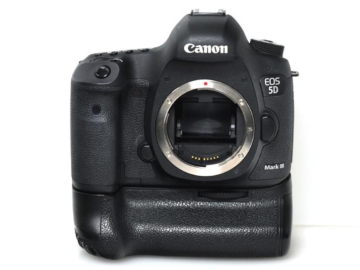 EOS5DMark III ボディ+BG-E11グリップ
