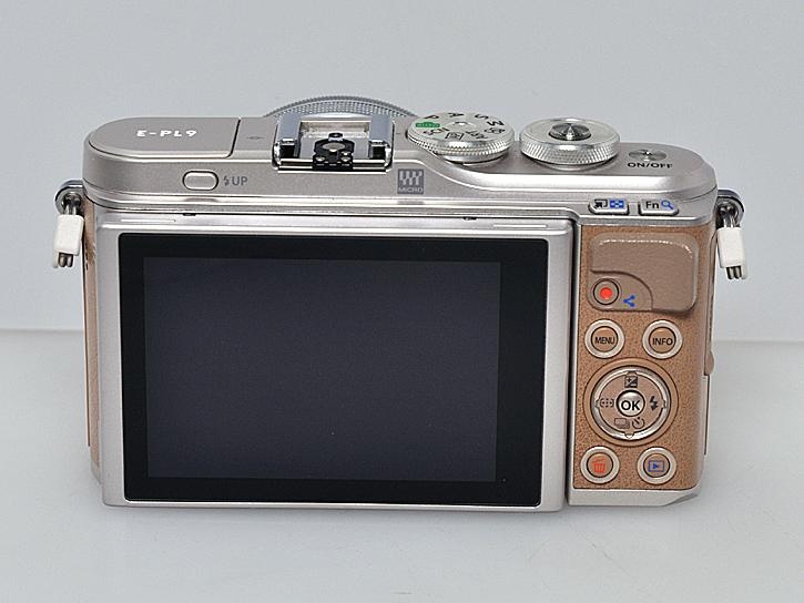 OLYMPUS PEN E-PL9  MZD14-42付