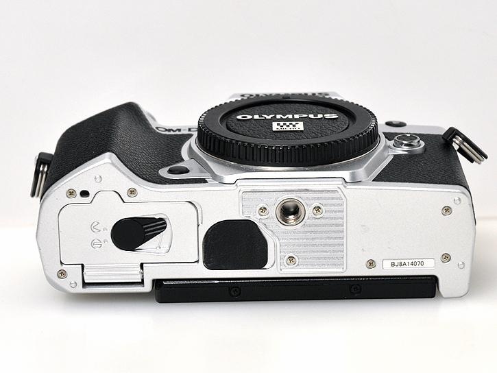 OM-D E-M5 Mark IIIボディ シルバー