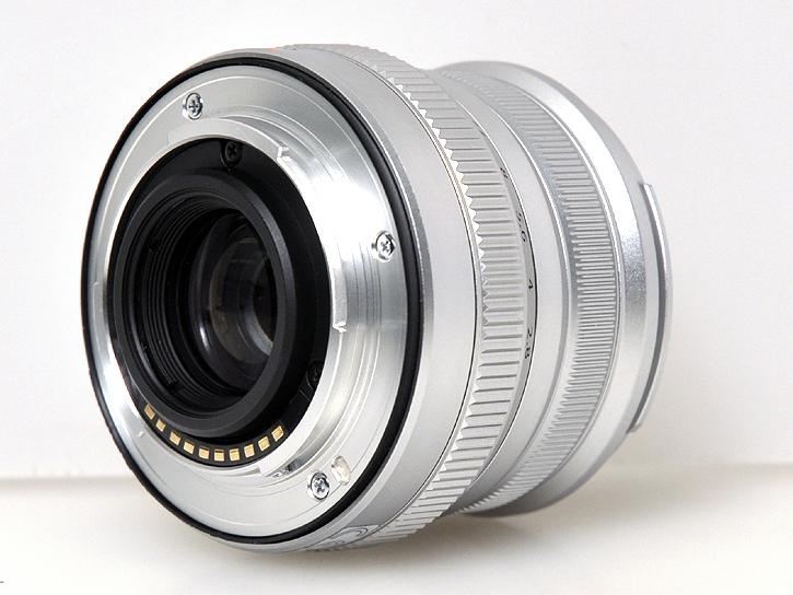 フジノンレンズ XF16mmF2.8 R WR シルバー