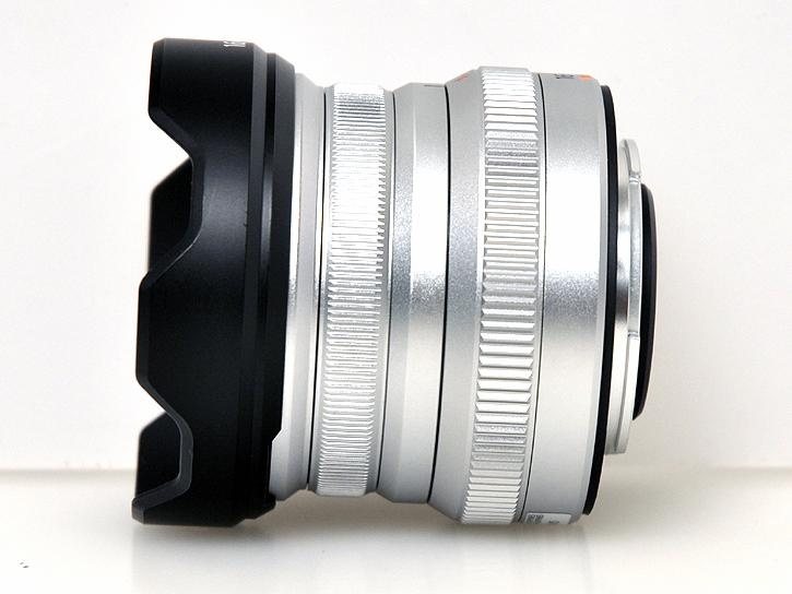 フジノンレンズ XF16mmF2.8 R WR シルバー