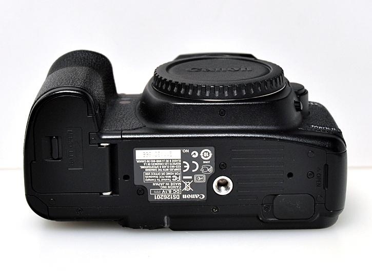 EOS 5DMark II ボディ＋社外グリップ