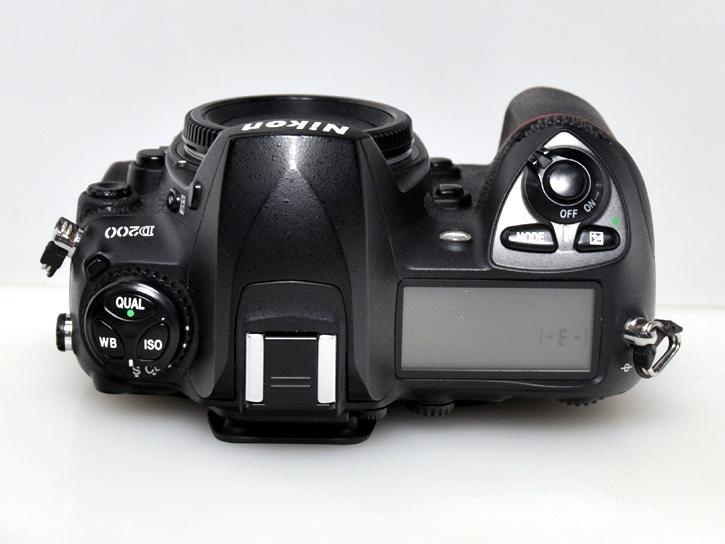 D200