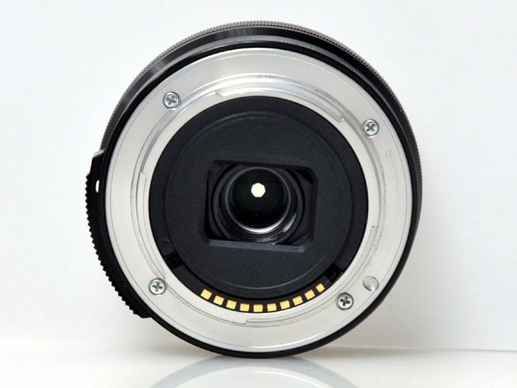 E PZ16-50mm F3.5-5.6 OSS（ブラック)