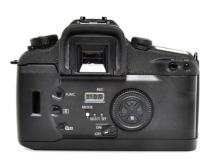 EOS 7S