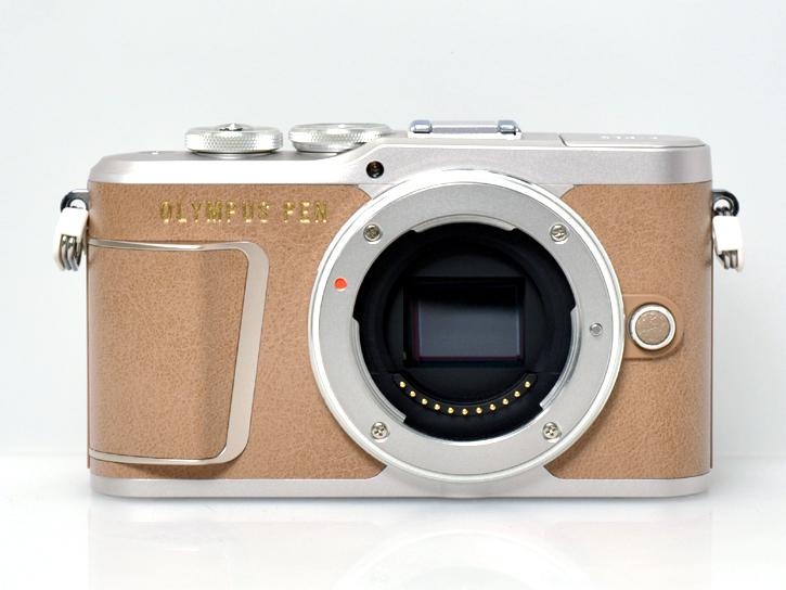 OLYMPUS PEN E-PL9  ブラウン