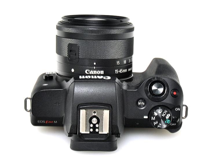 EOS Kiss M EF-M15-45 IS STM レンズキット [ブラック]