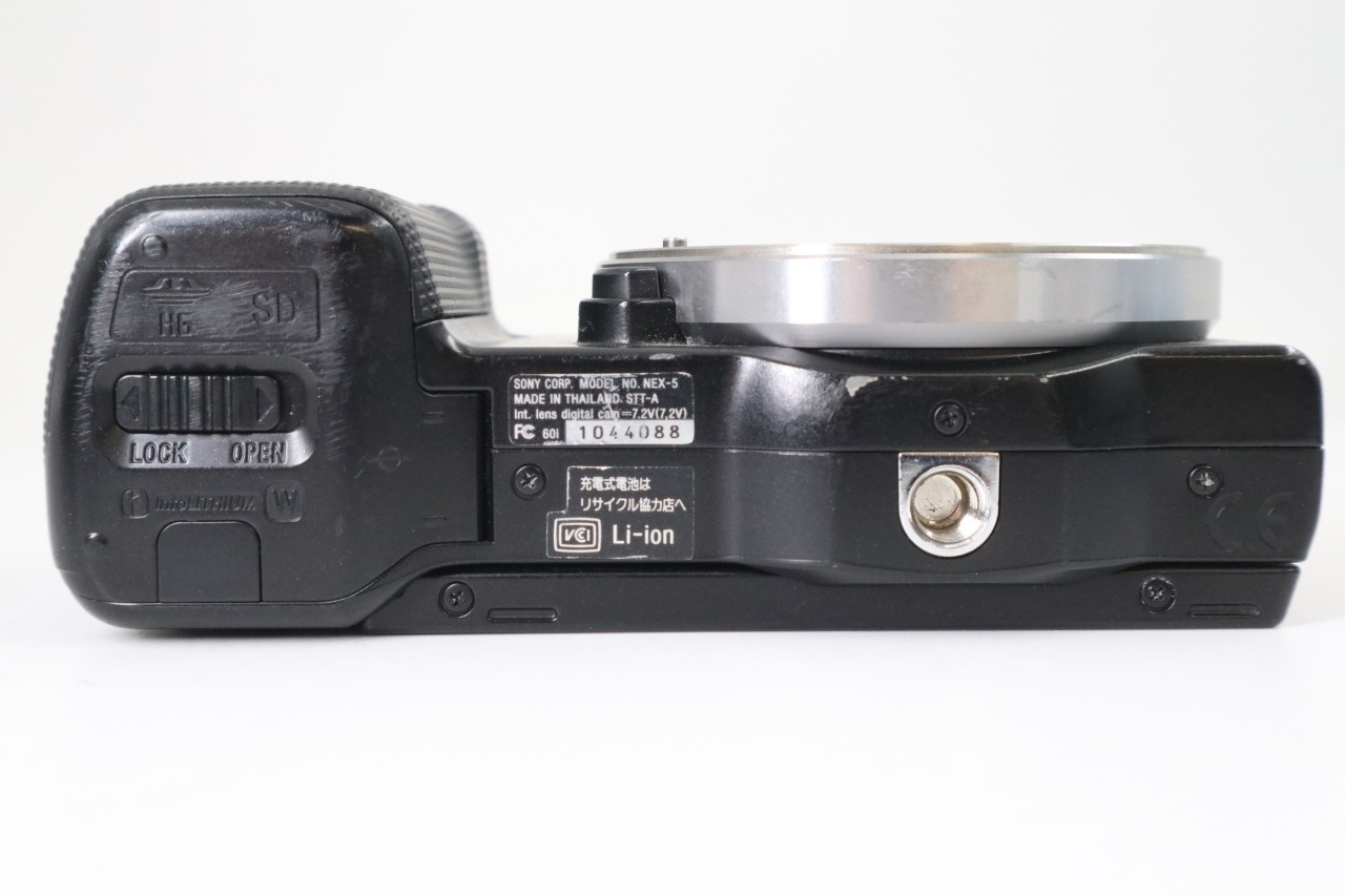 α アルファ NEX-5 ブラックボディ ミラーレス + E 16mm F/2.8