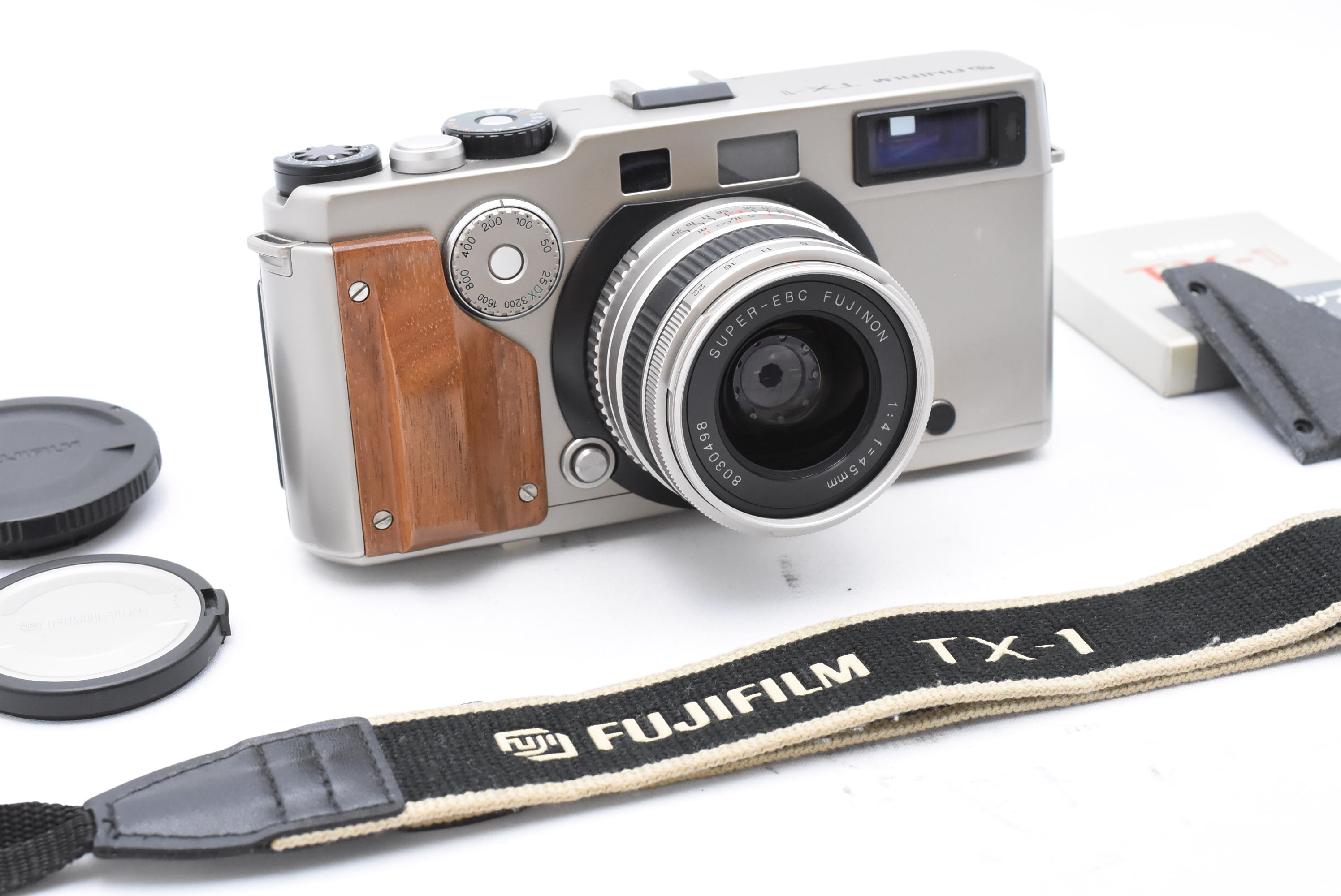 TX-1 シルバーボディ  + Super-EBC Fujinon フジノン 45mm F/4 レンズ