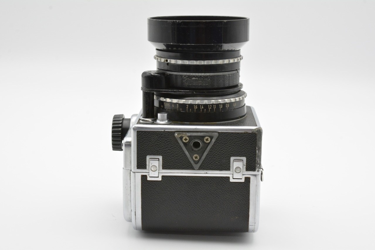 SW ブラックボディ 中判フィルムカメラ + C12 Magazine + Biogon 38mm F/4.5 レンズ