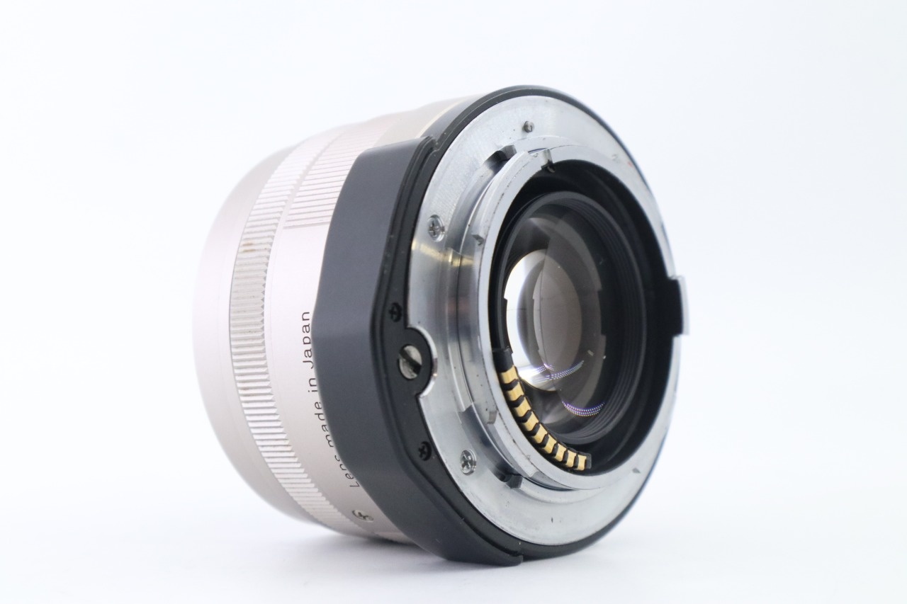 Carl Zeiss Planar 45mm F/2 T* AF