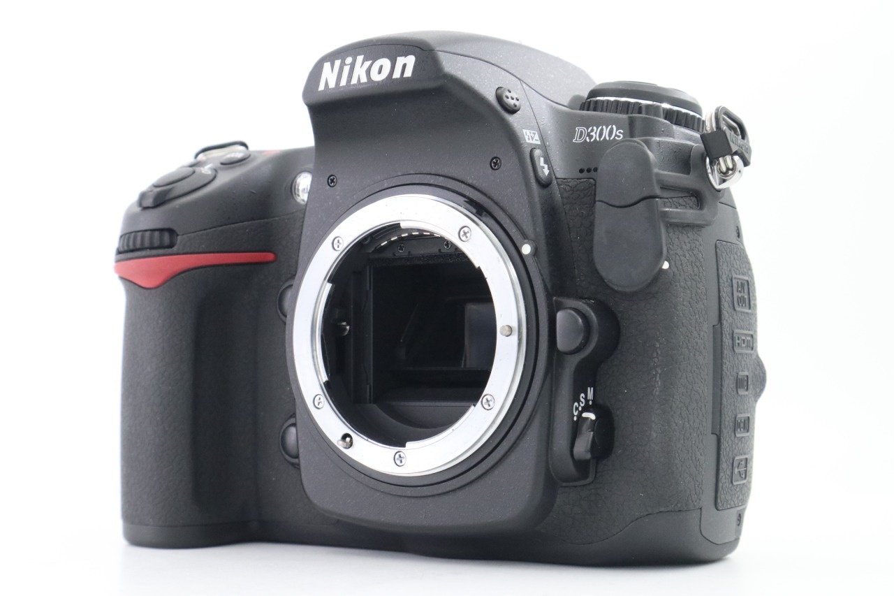 Nikon D300s ブラックボディ デジタル一眼レフカメラ ニコン 元箱付き