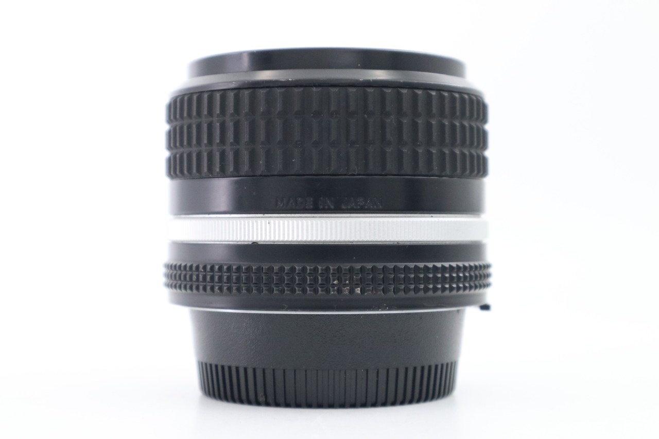 Nikon NIKKOR 24mm F/2.8 Ai-S ニコン MFレンズ