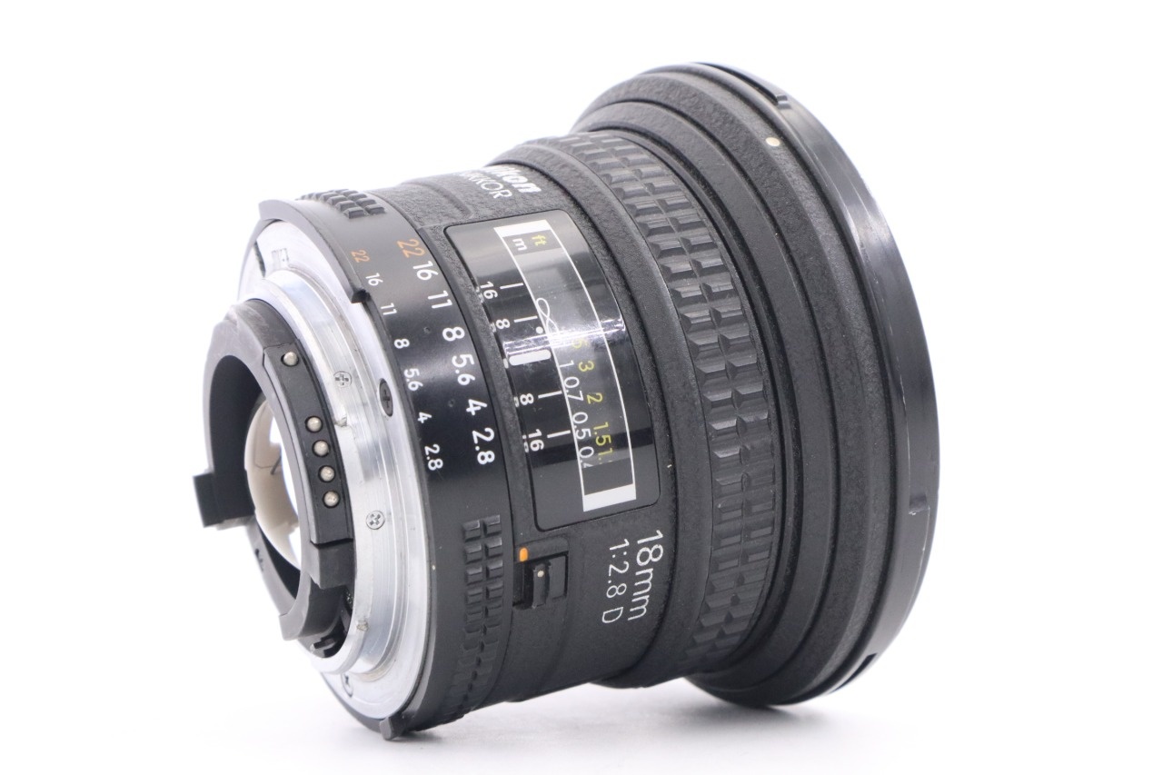 Nikon AF NIKKOR 18mm F/2.8 D