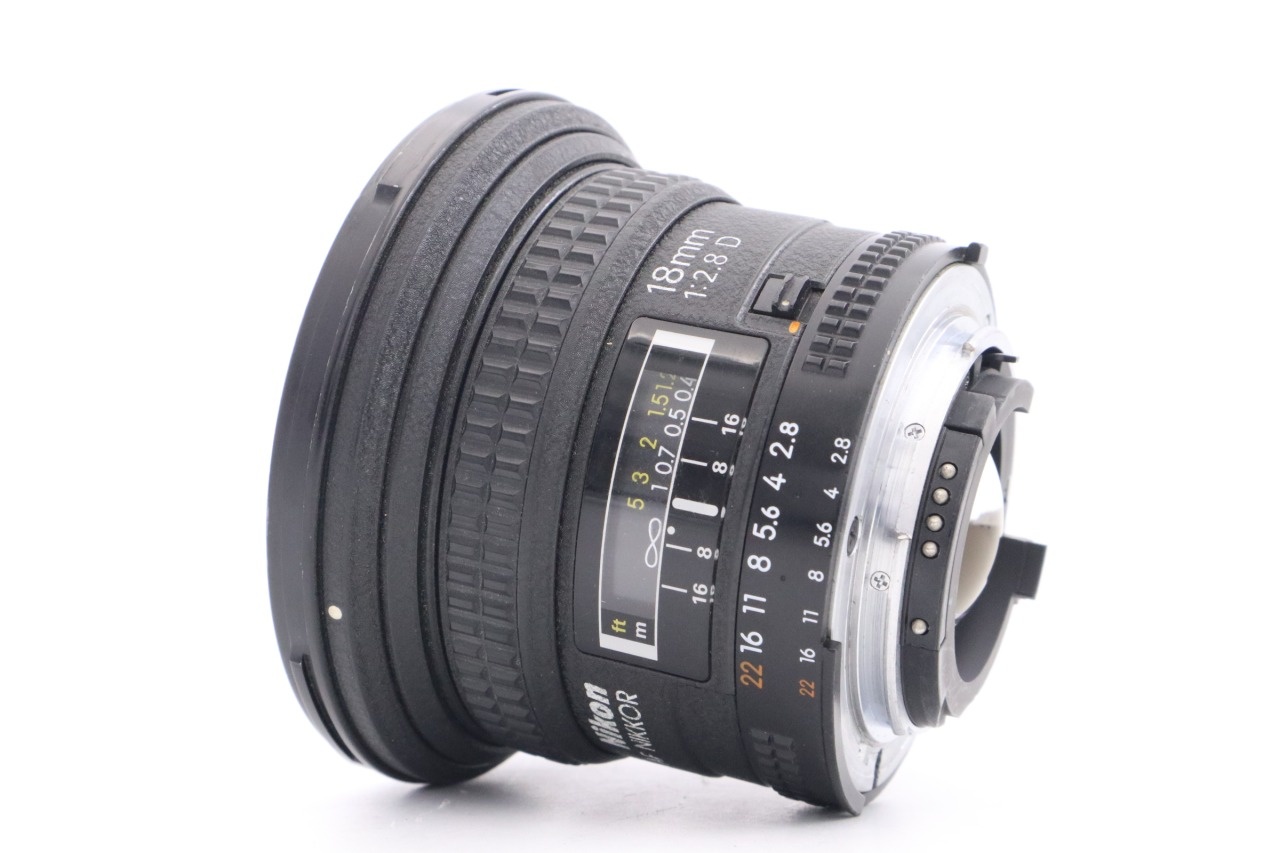 Nikon AF NIKKOR 18mm F/2.8 D