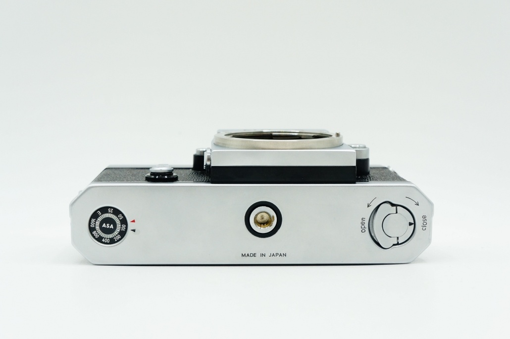 ニコン F アイレベル ボディ【中古管理番号:B1745】