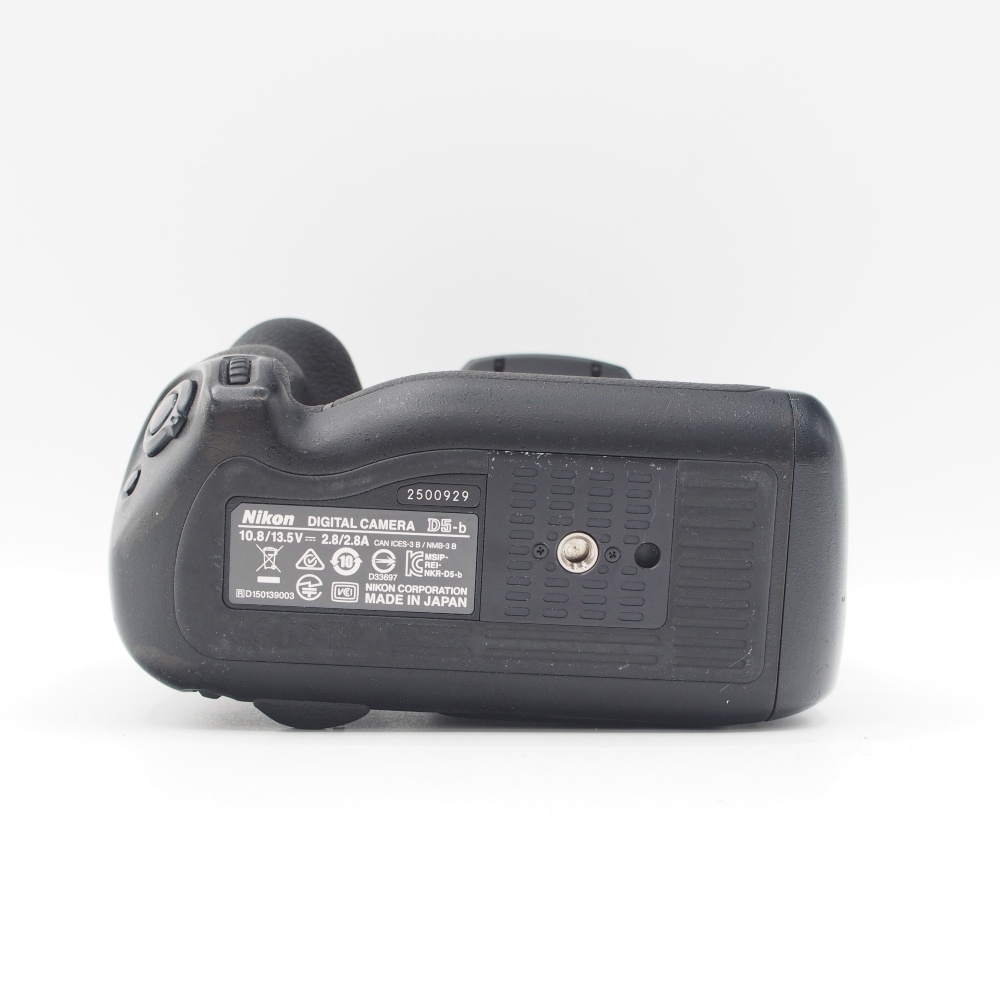 ニコン D5（CF）【中古管理番号：T0227】