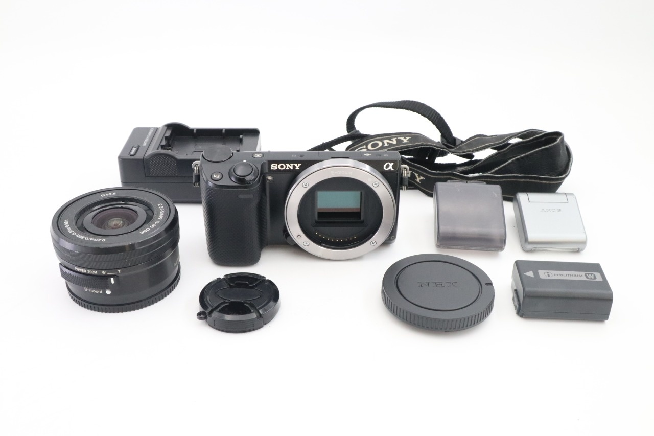 α NEX‐5R ブラックボディ ミラーレス + E PZ 16‐50mm F/3.5‐5.6 OSS レンズ