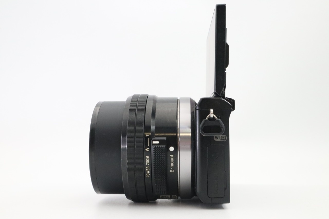 α NEX‐5R ブラックボディ ミラーレス + E PZ 16‐50mm F/3.5‐5.6 OSS レンズ