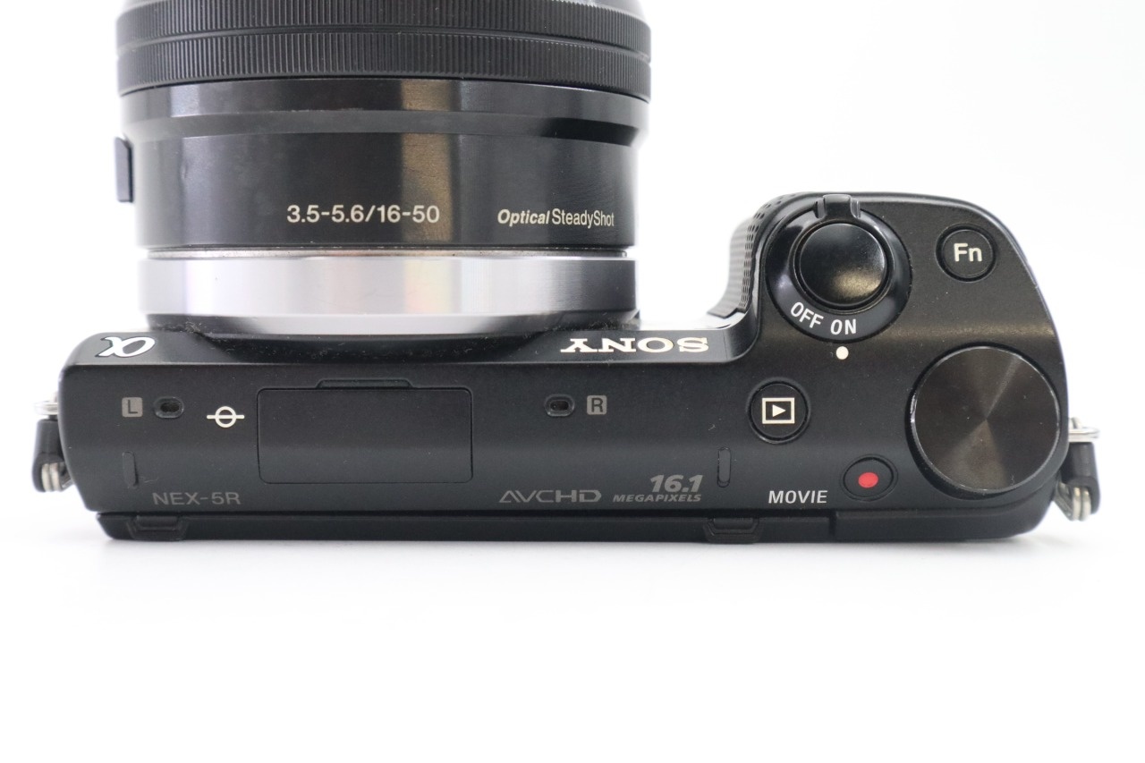 α NEX‐5R ブラックボディ ミラーレス + E PZ 16‐50mm F/3.5‐5.6 OSS レンズ