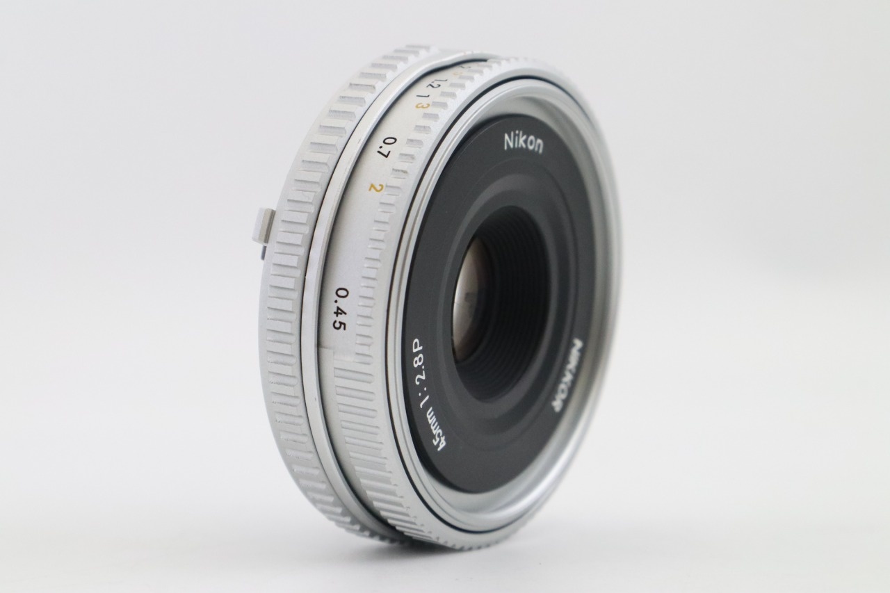 NIKKOR 45mm F/2.8 P シルバー パンケーキレンズ MF