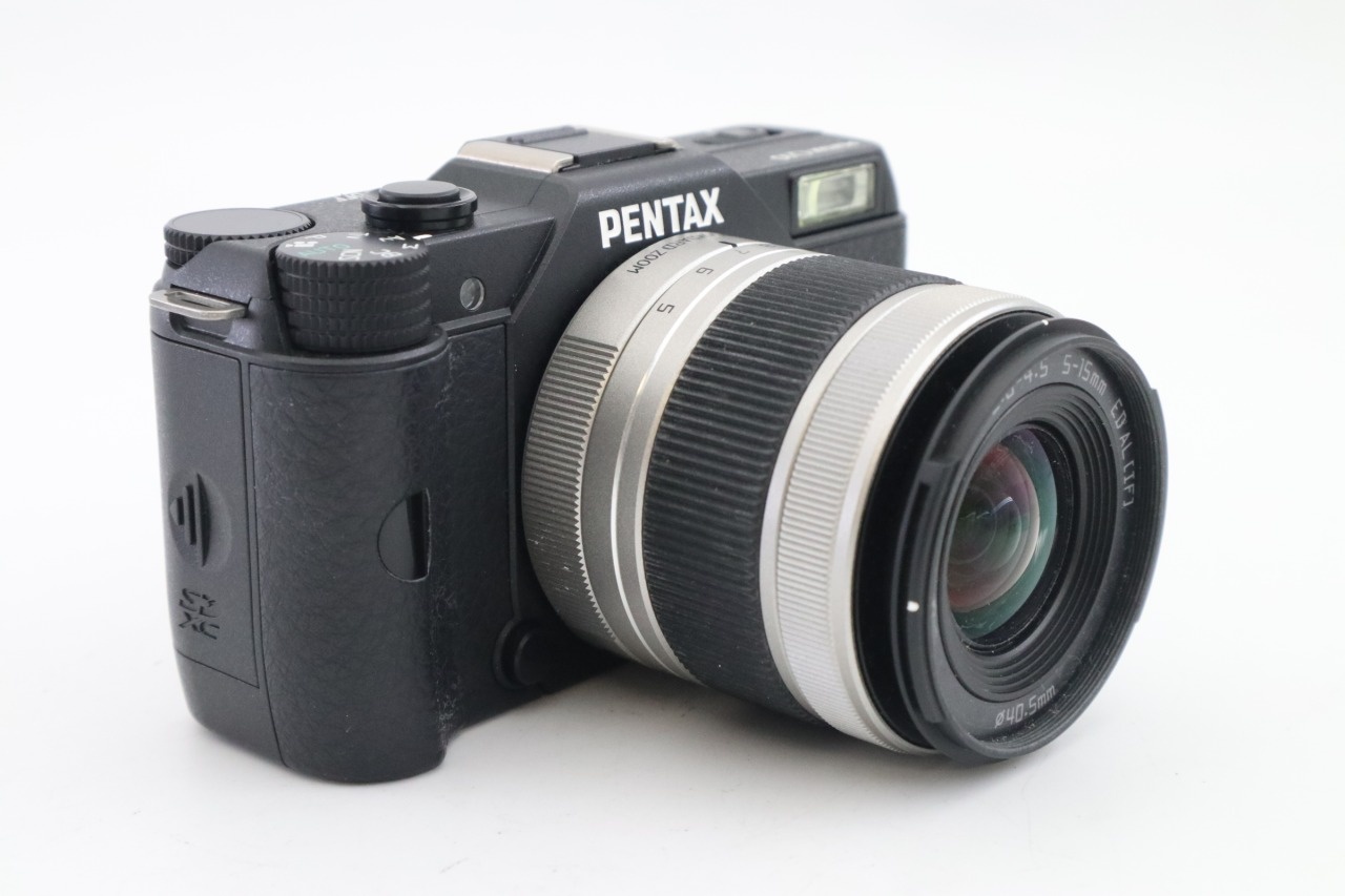 Q10 ブラックボディ ミラーレス + SMC 5-15mm F/2.8-4.5 ED AL IF レンズ